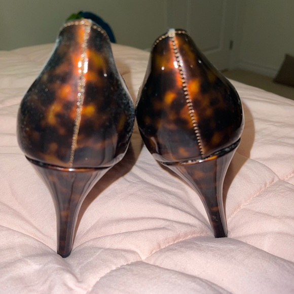 Heels - Picture 3 of 4
